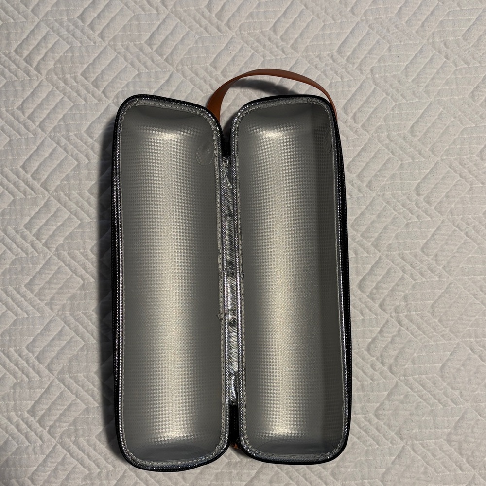 Rabbit Wine Bottle Carrier NWOT - Picture 2 of 8